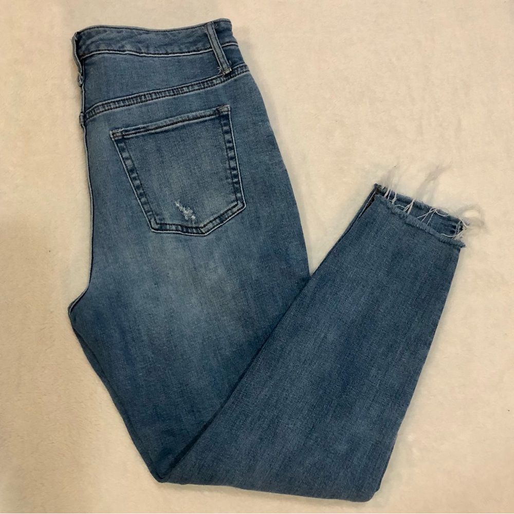 wild fable Skinny Raw Hem Distressed Cropped Jeans Size 12 VGUC